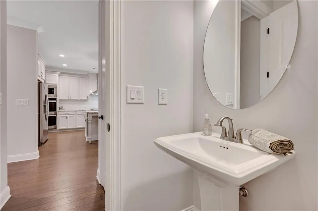 Acworth, Georgia 30101, United States, 3 Bedrooms Bedrooms, ,4 BathroomsBathrooms,Residential,Active,104702