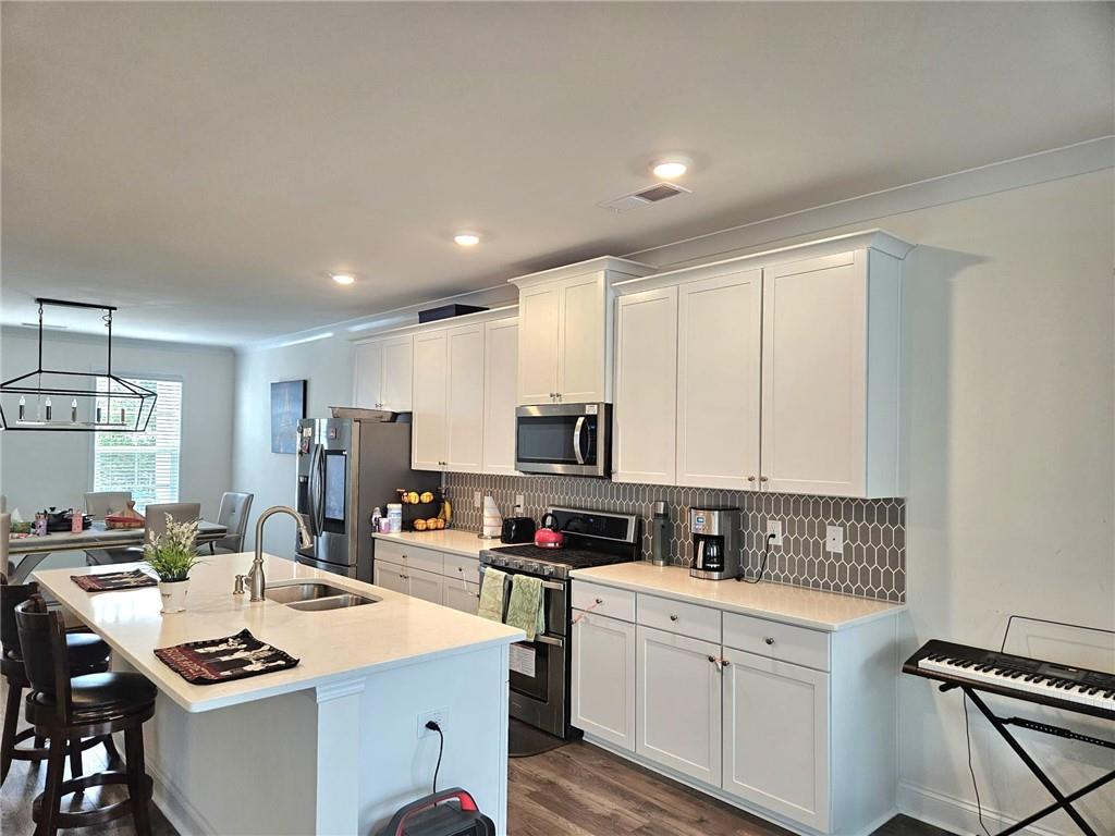 1297 Ascot Terrace