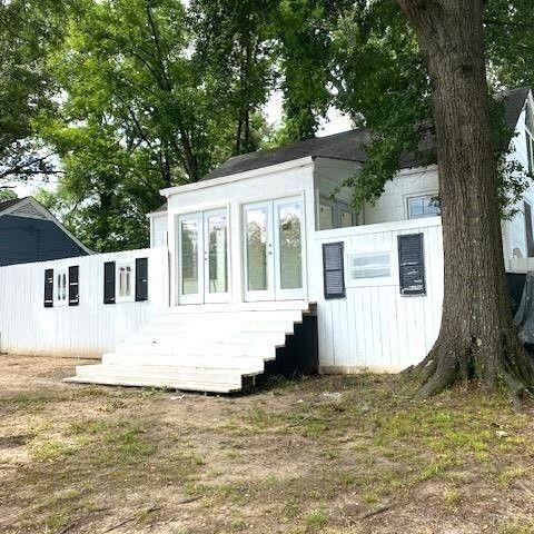 546 Hamilton E Holmes Drive NW Atlanta GA 30318