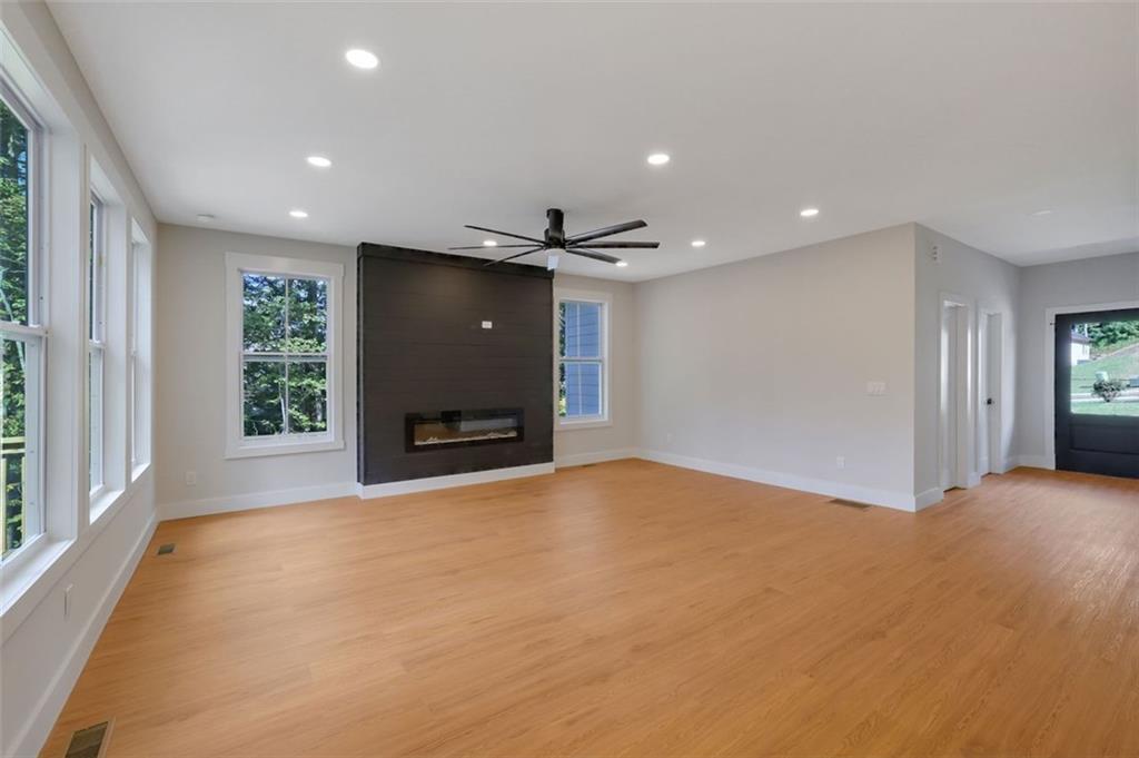 553 Somersby Drive, Dallas, Georgia image 3
