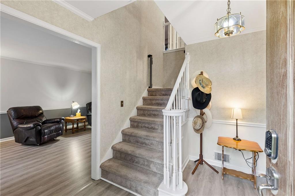 3646 Winview Court