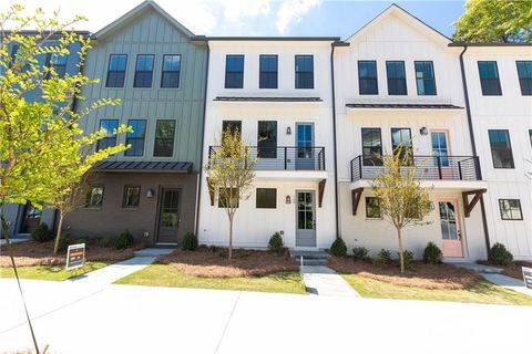 Photo of 978 Bibbs Circle Cir #16, Atlanta, GA 30318 (MLS # 7739918)