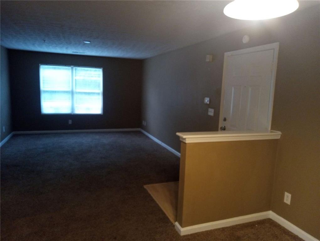 8202 Fairington Village Drive, Lithonia, Georgia image 3