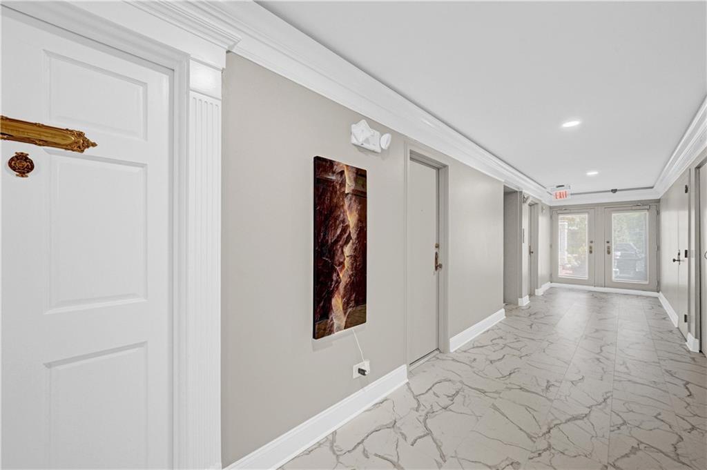 3648 Peachtree Road 4S