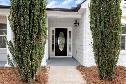 A home in Dawsonville