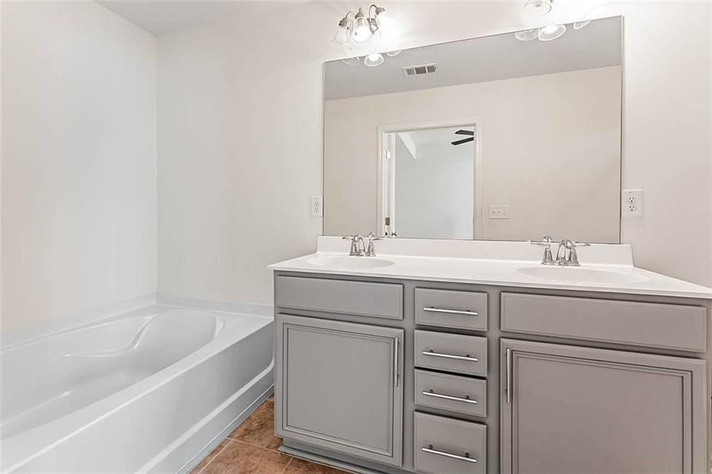 2309 Rolling Trail, Lithonia, Georgia image 24