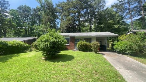 2776 Santa Barbara Drive NW Atlanta GA 30318