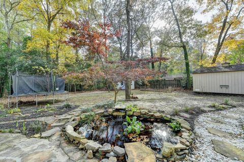 A home in Lilburn