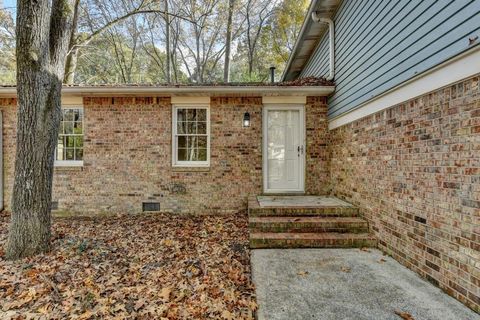 A home in Lilburn