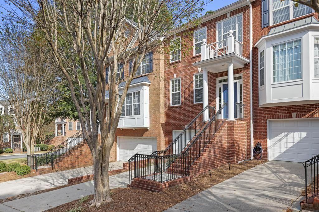 403 Iona Abbey Court SE