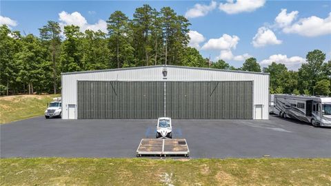 A home in Dahlonega