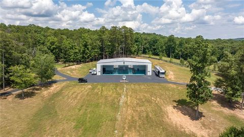 A home in Dahlonega