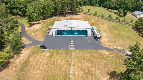 A home in Dahlonega