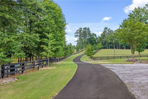 A home in Dahlonega