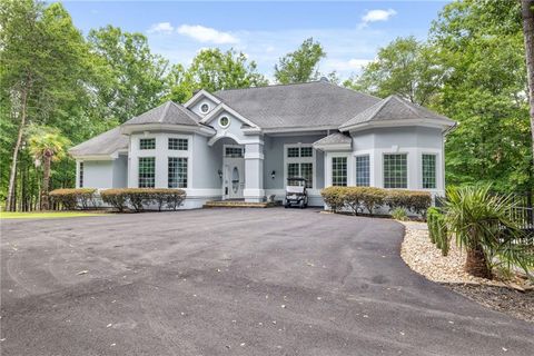 A home in Dahlonega