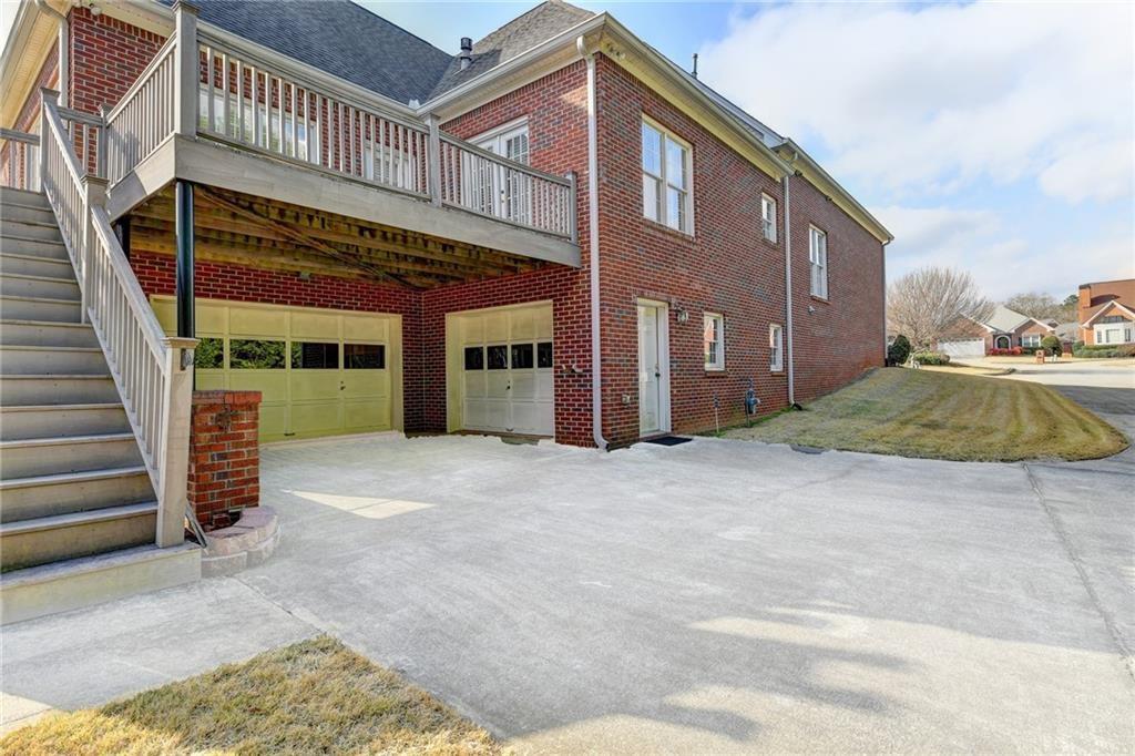2324 Blackberry Court
