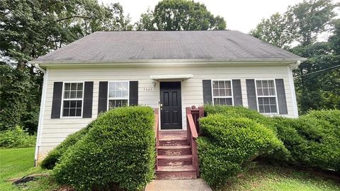 Homes For Sale - 5465 Mashburn Drive<br/> Forsyth County, Cumming, GA 30041