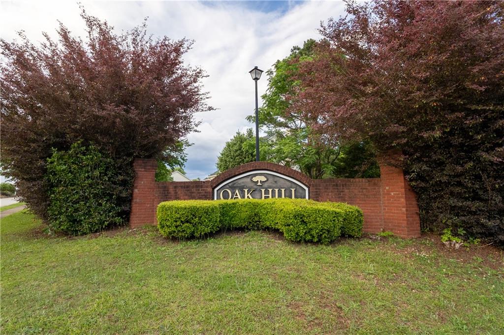 40 Oak Hill Drive