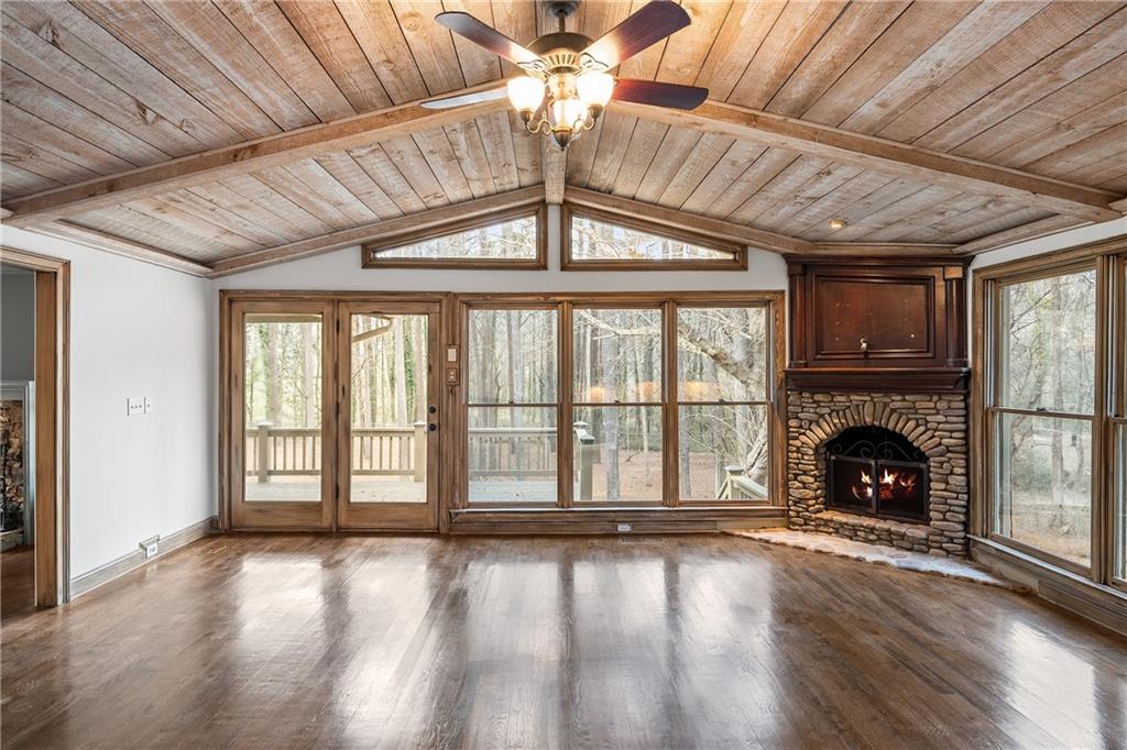 2468 Ridgeway Drive, Atlanta, Georgia image 7