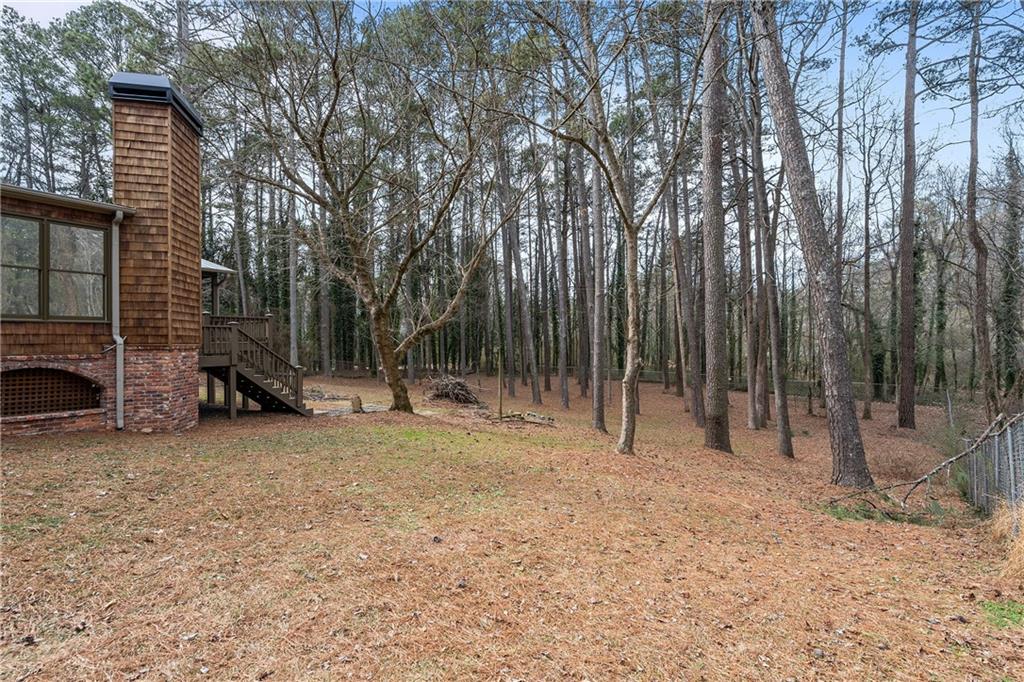 2468 Ridgeway Drive, Atlanta, Georgia image 30