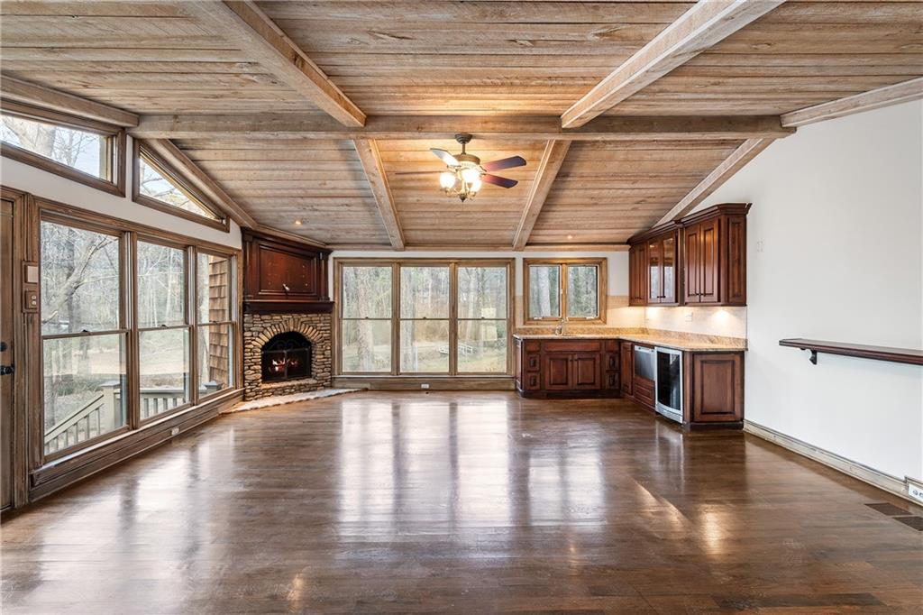 2468 Ridgeway Drive, Atlanta, Georgia image 6