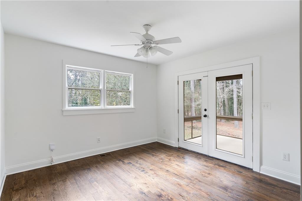 2468 Ridgeway Drive, Atlanta, Georgia image 24