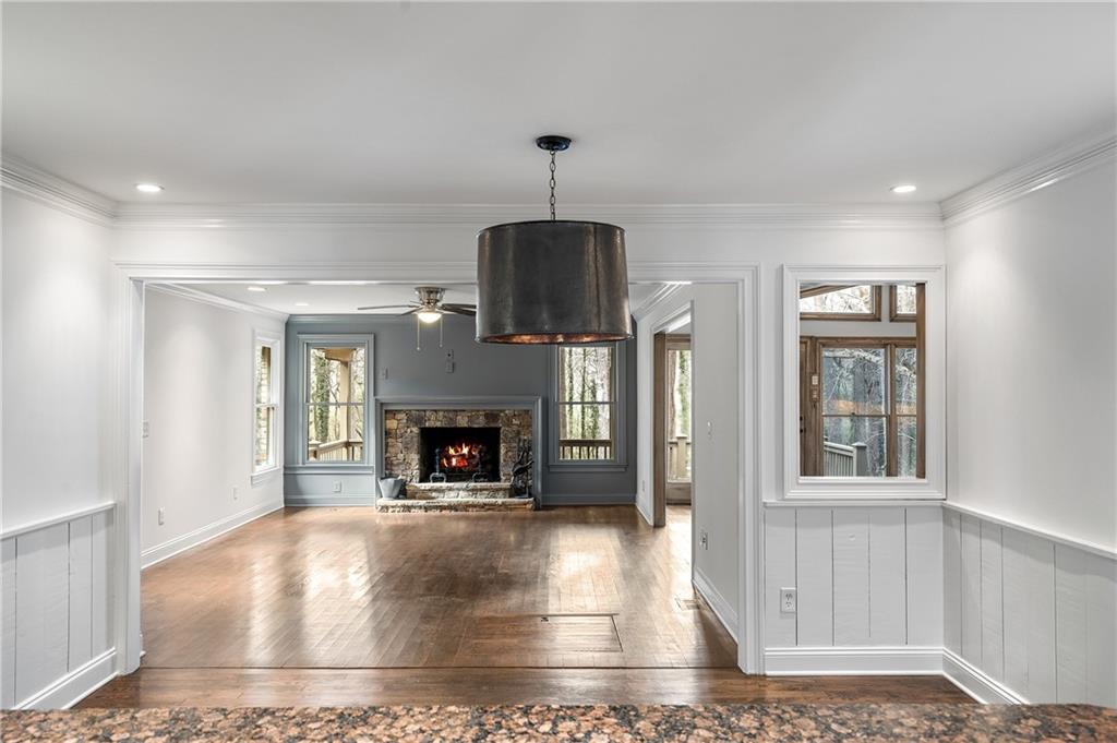 2468 Ridgeway Drive, Atlanta, Georgia image 14