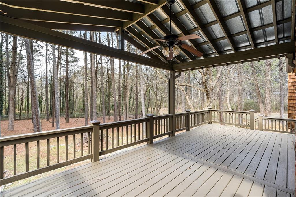 2468 Ridgeway Drive, Atlanta, Georgia image 18