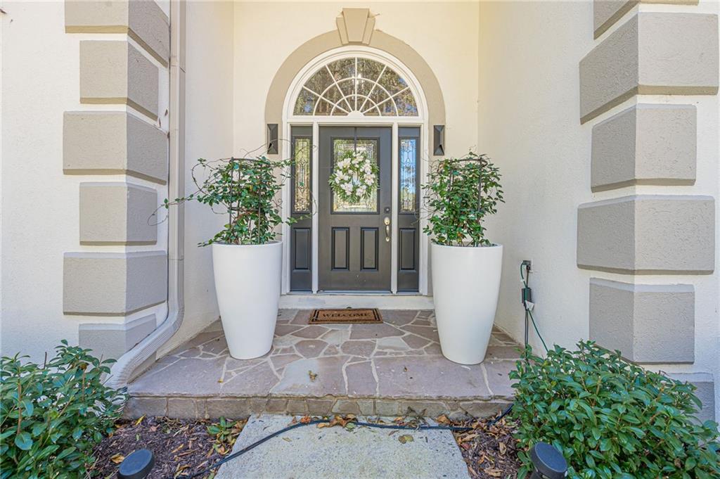 125 W Meadows Court