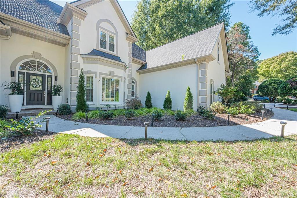 125 W Meadows Court