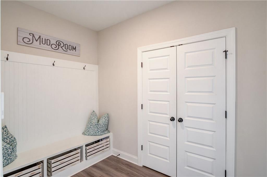 6837 Benjamin Drive, Flowery Branch, Georgia image 5