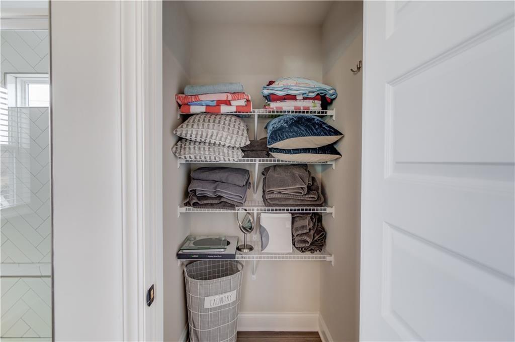 6837 Benjamin Drive, Flowery Branch, Georgia image 37