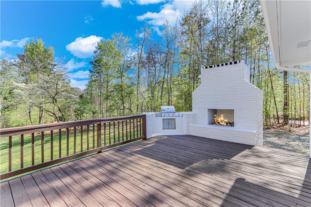 6948 Underwood Drive, Murrayville, Georgia image 32