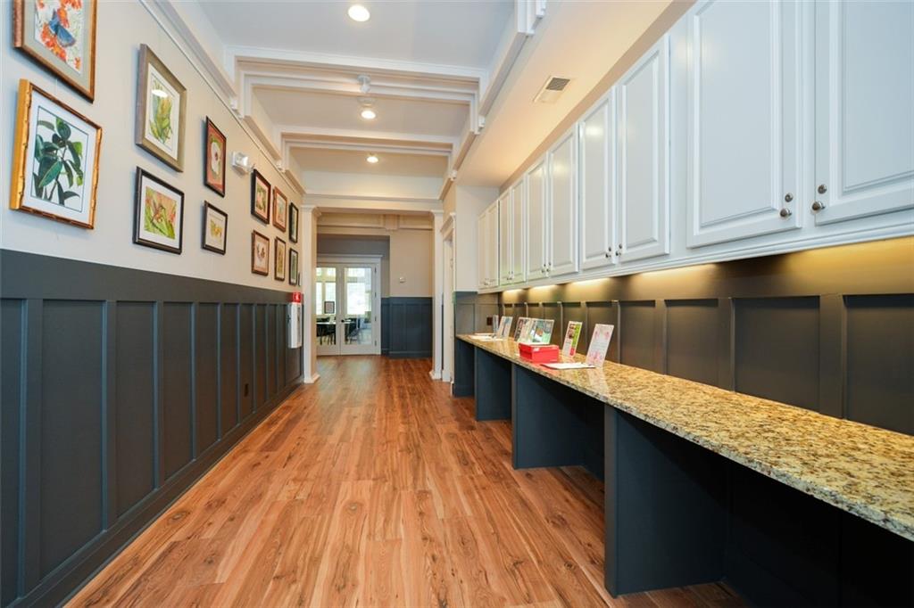 Soleil Laurel Canyon - Residential