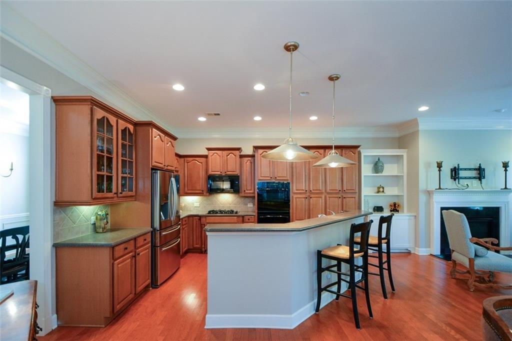 Soleil Laurel Canyon - Residential