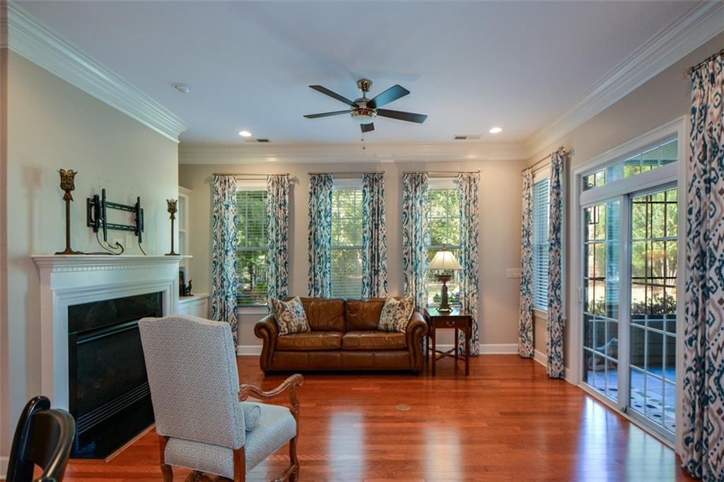 Soleil Laurel Canyon - Residential