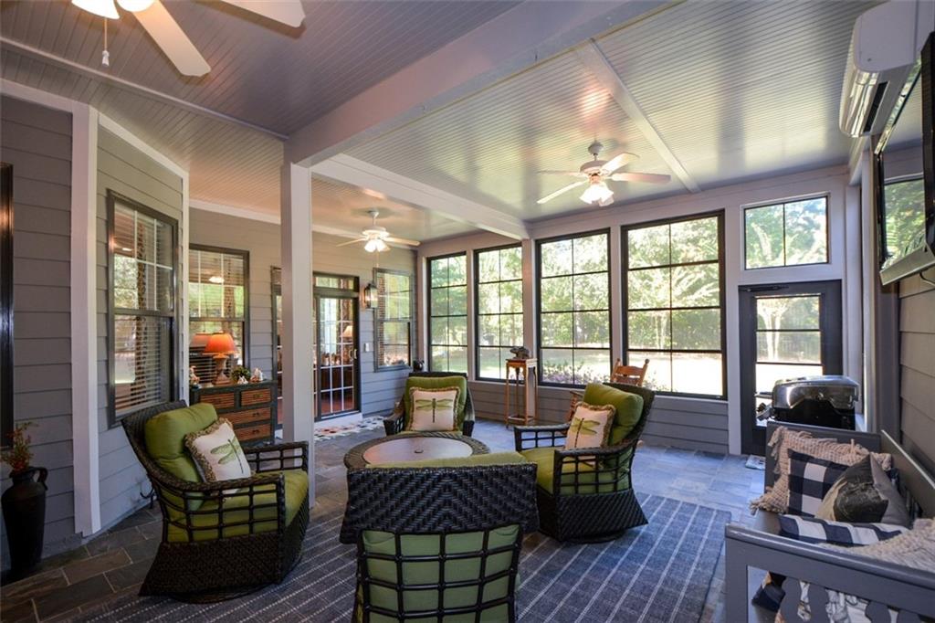 Soleil Laurel Canyon - Residential
