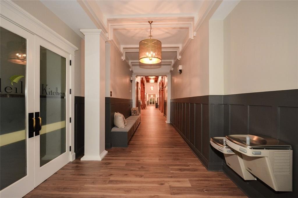 Soleil Laurel Canyon - Residential