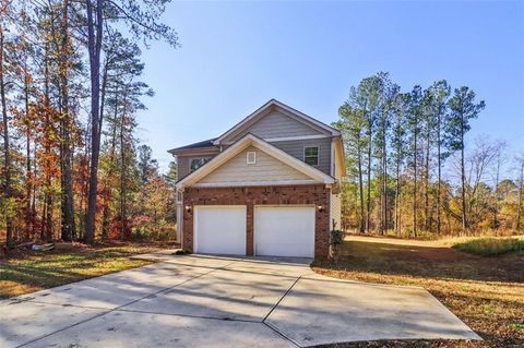 A home in Ellenwood