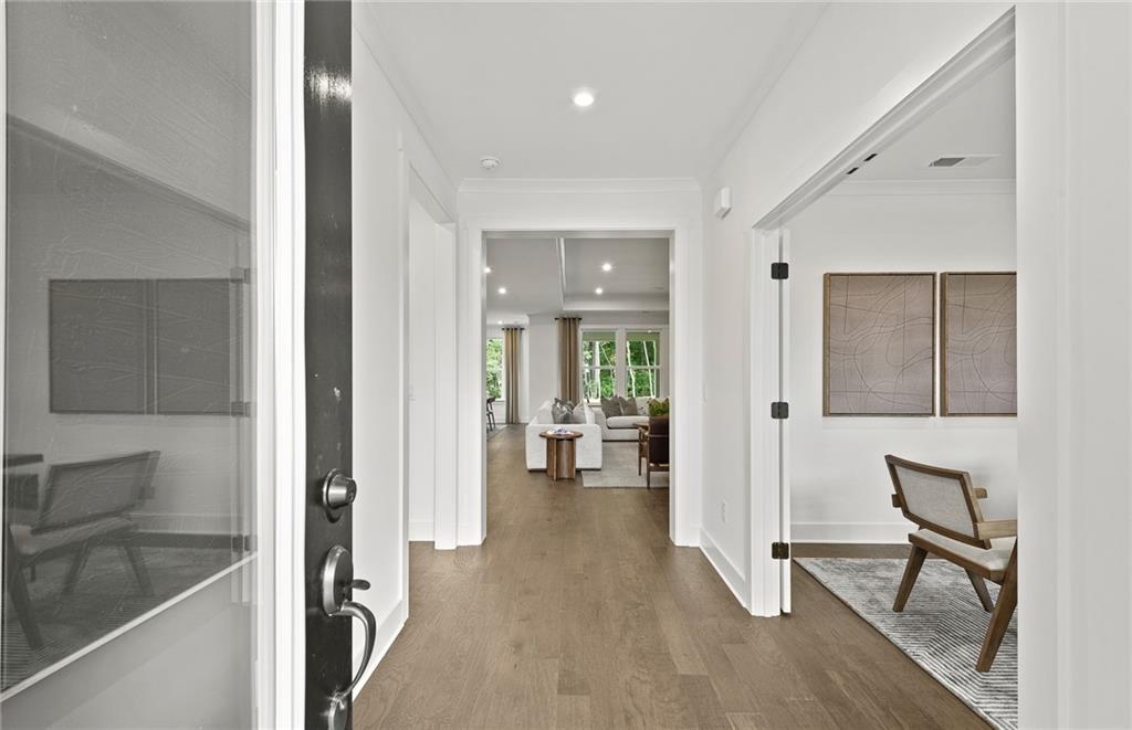 319 Canoe Place