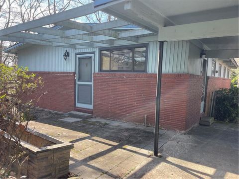 Photo of 2506 Wawona Drive NE, Brookhaven, GA 30319 (MLS # 7723896)