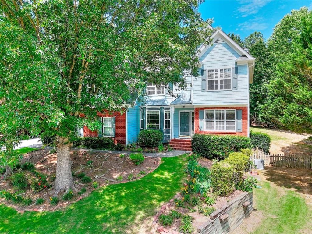 662 Shady Willow Lane