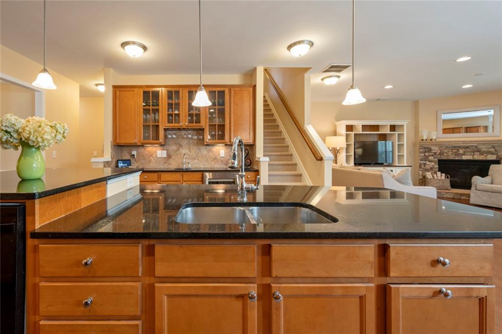 2904 Goldfinch Circle