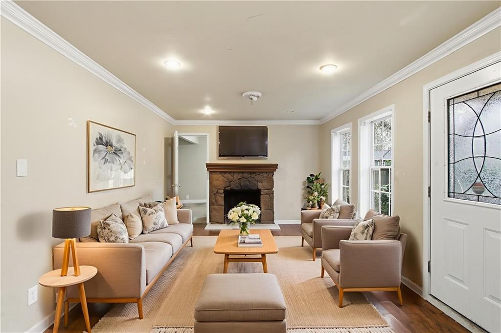 914 Bouldercrest Drive SE