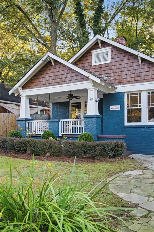 79 Lakeview Drive NE