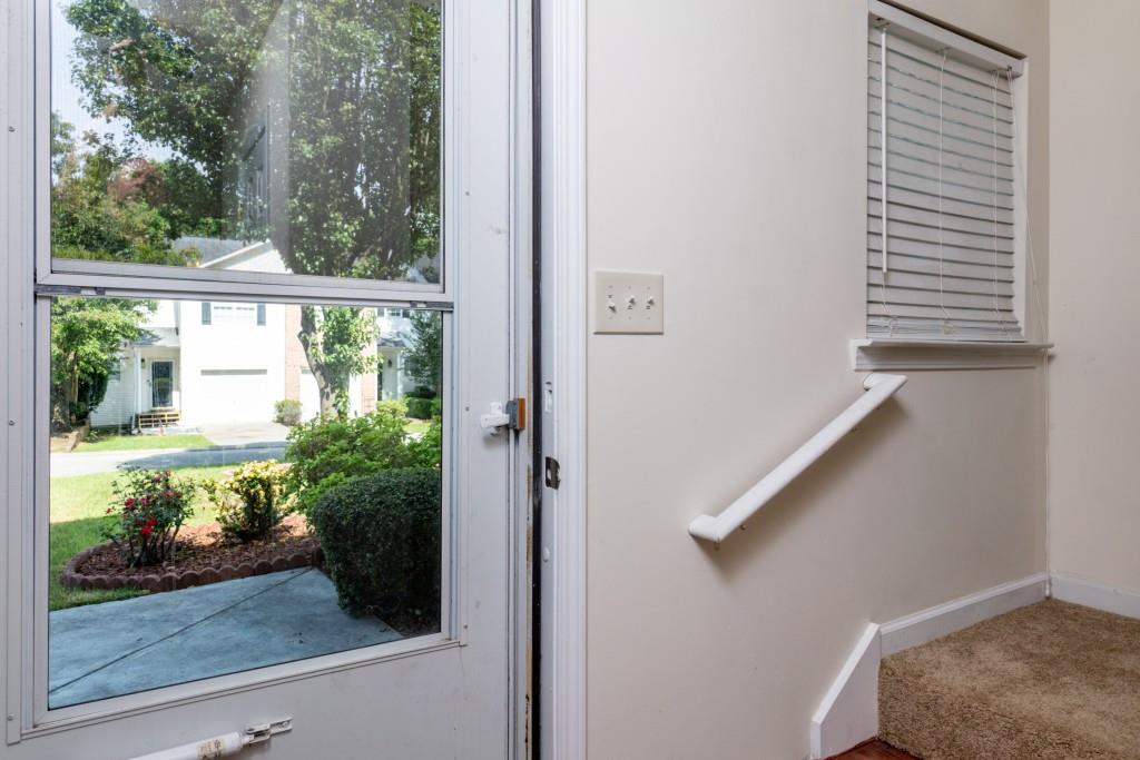 137 Venture Path, Hiram, Georgia image 3