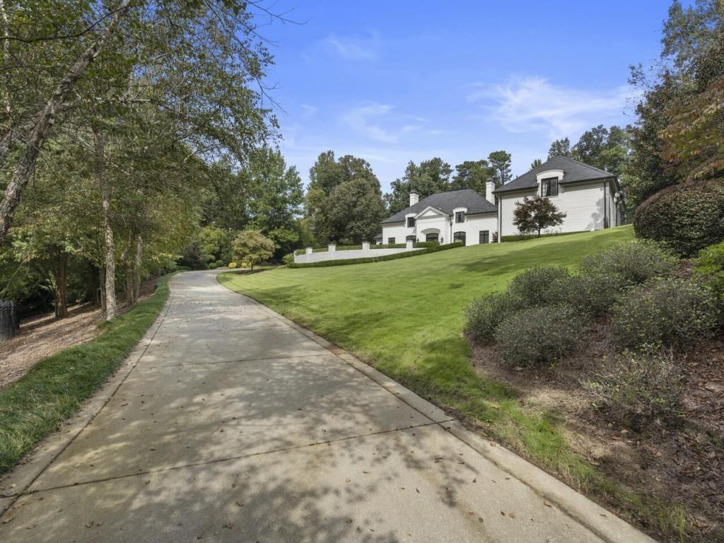 997 Davis Drive