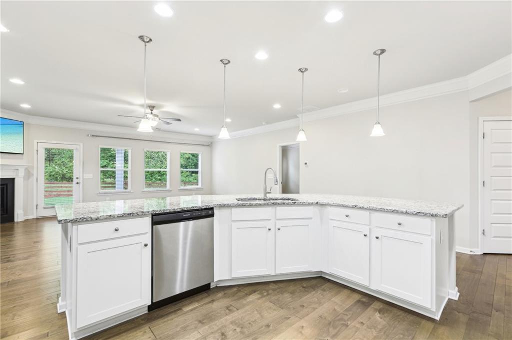 306 Lark Lane, Canton, Georgia image 10