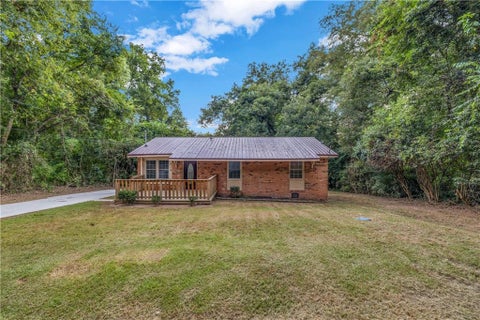 Homes For Sale - 414 West Richland Ave Ave<br/> Greensboro, GA 30642