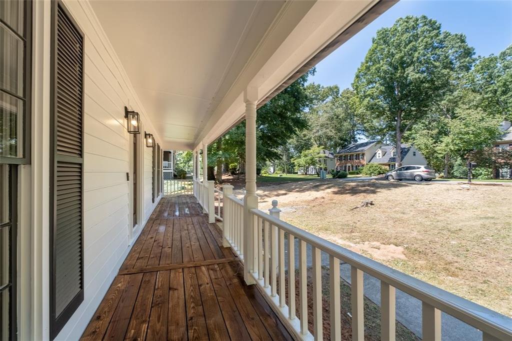 4166 Riverhill Court, Roswell, Georgia image 5